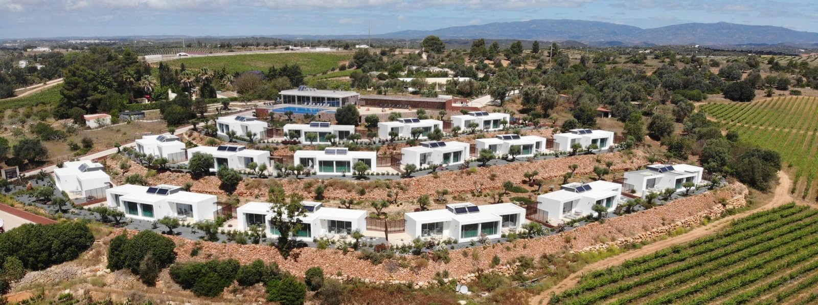 Quinta dos Vales - Wine Estate