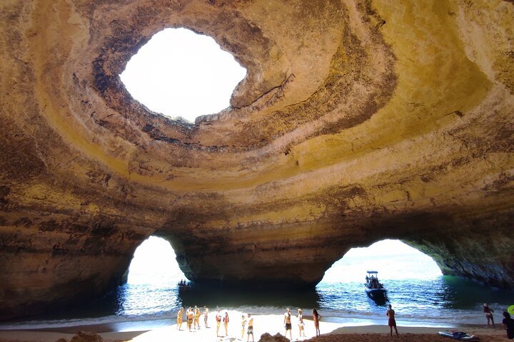 Algarve Cave's
