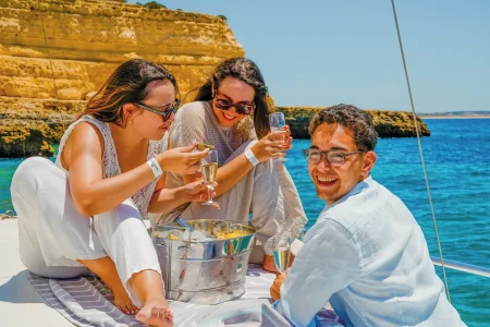 catamaran-sailing-experience-ostras-vilamoura-algarve-algarexperience-1536x1149