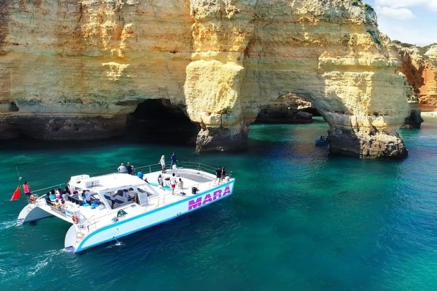 lbufeira : Private Caves and Coastline Catamaran Cruise to Benagil