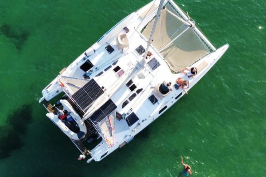 Portimão Catamaran - Boat Rental for 18 Persons