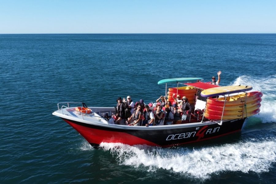 Portimão : Kayak Tour in Benagil with Support Boat