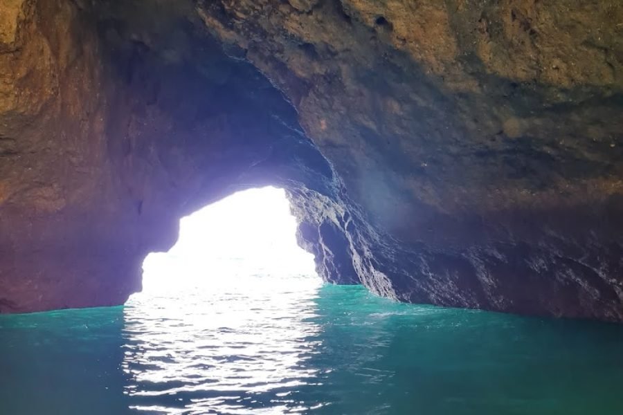 Alvor\ Portimão, Benagil Caves & Golden Coast with Pik Up