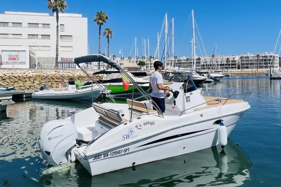 Lagos - Rent a Boat - Italboats 700 Predator