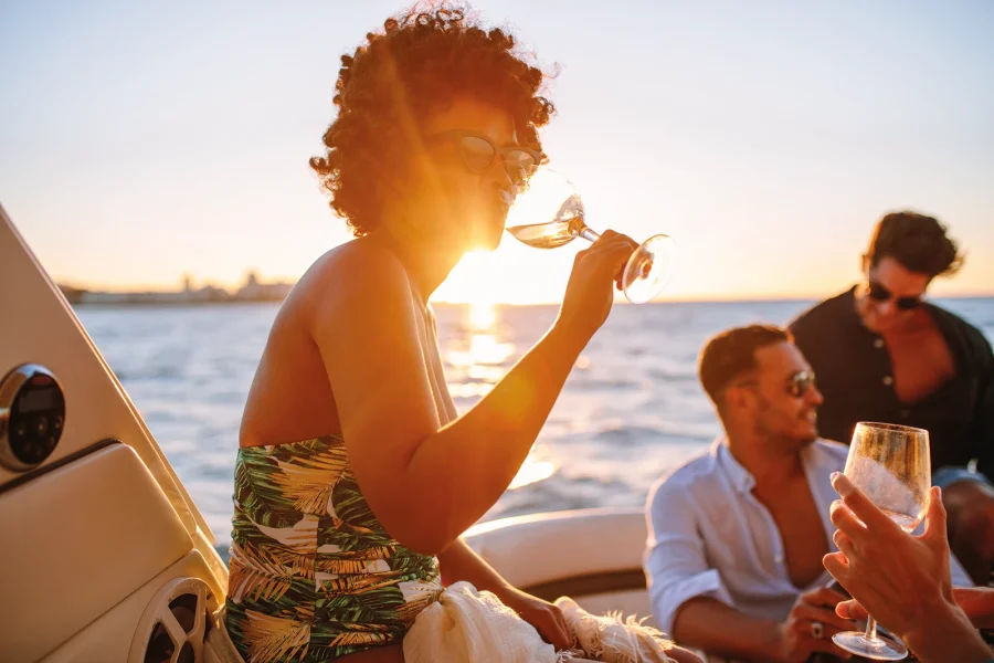 From Albufeira : Sunset Catamaran Cruise in the Algarve – Unwind